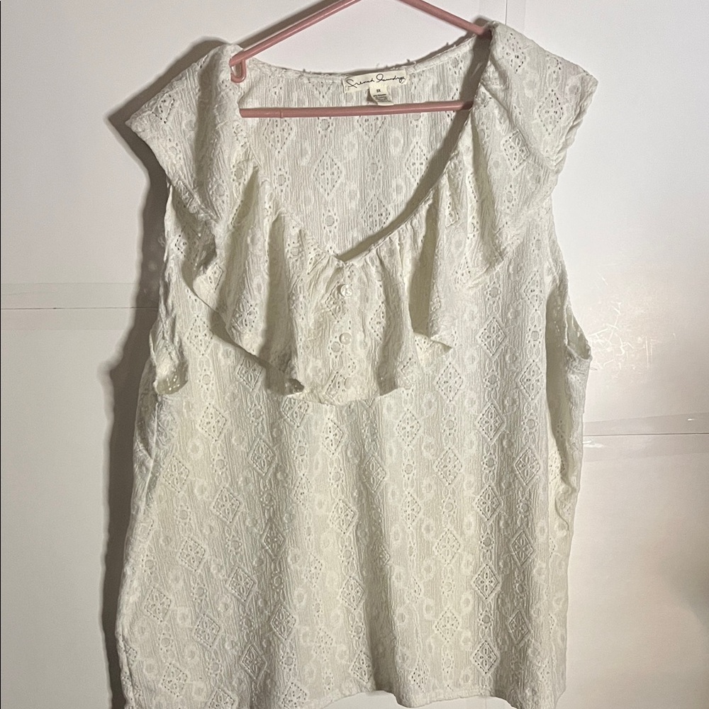 😄French laundry plus size 3X blouse lace like